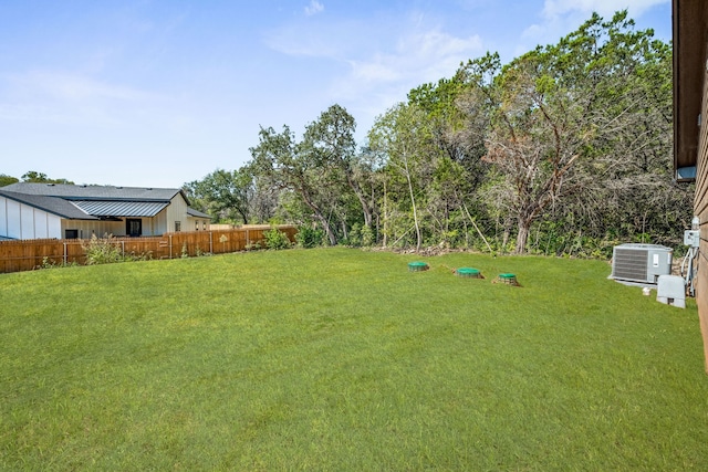 view of yard featuring cooling unit