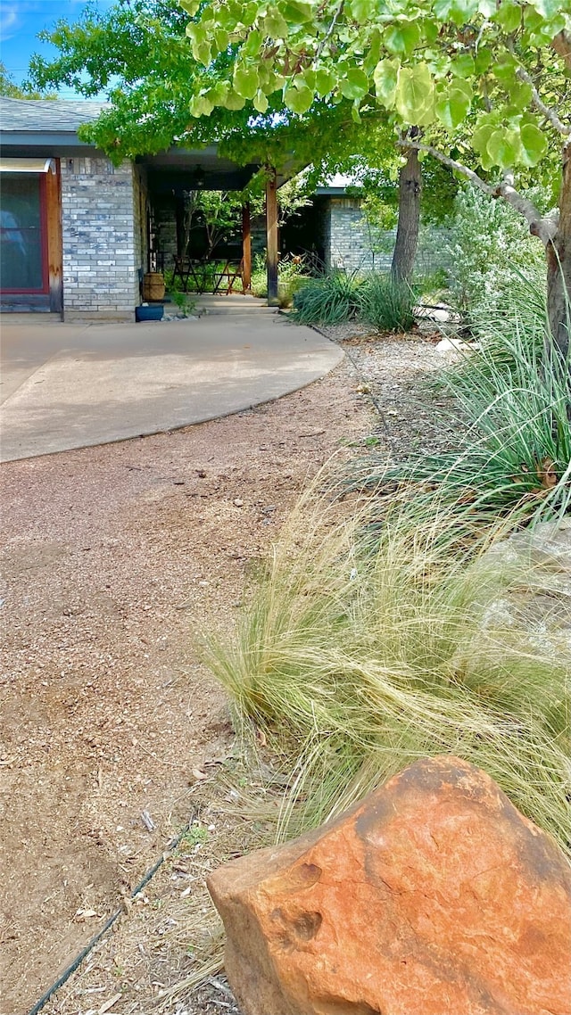 view of yard with a patio