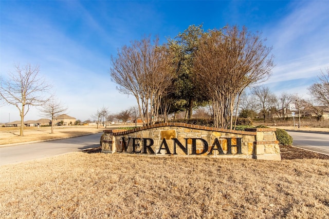 view of community / neighborhood sign