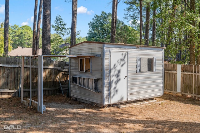 view of outbuilding