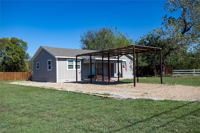 exterior space featuring a yard