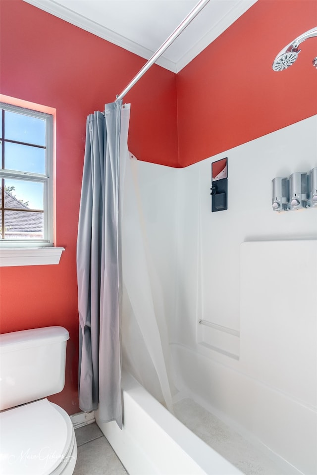 bathroom featuring tile patterned flooring, shower / bath combo, ornamental molding, and toilet