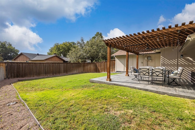 view of yard featuring a pergola and a patio area