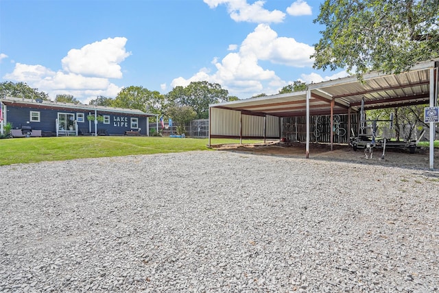 view of home's community featuring a yard