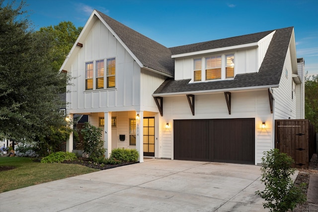 view of front facade with a garage