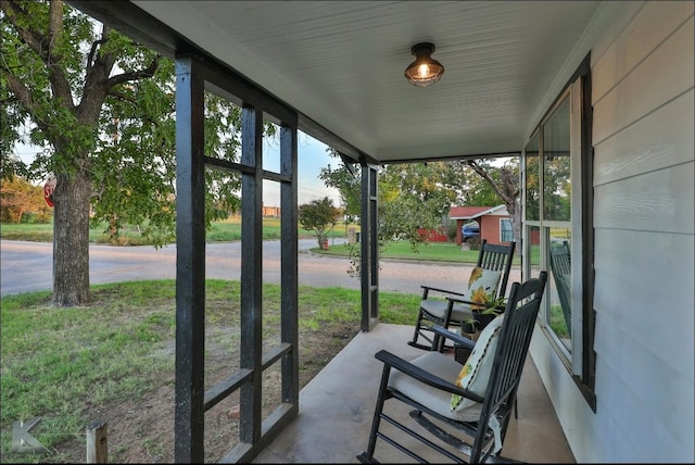 view of sunroom / solarium