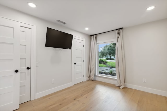 interior space with light hardwood / wood-style floors