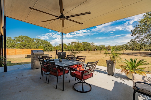 view of patio with ceiling fan