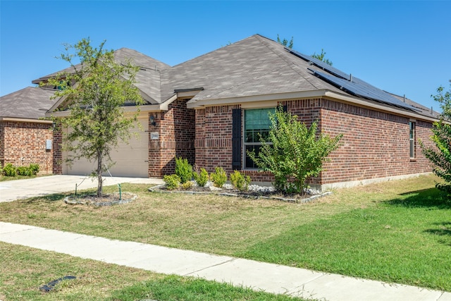 view of front of house with a front yard