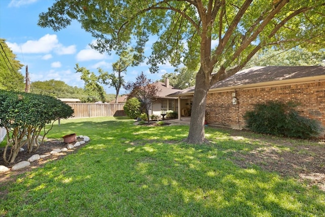 view of yard with a patio