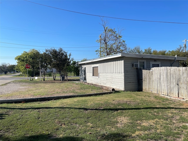 Listing photo 3 for 700 N 5th St, Princeton TX 75407