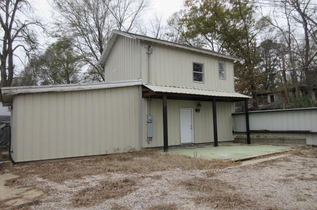 view of rear view of house