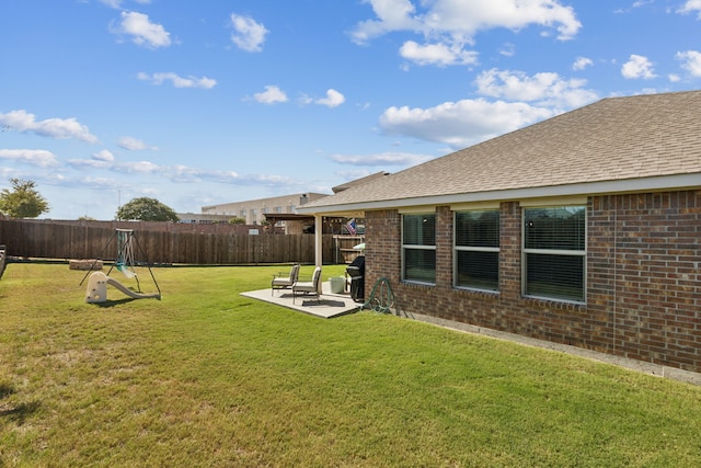 view of yard with a patio area