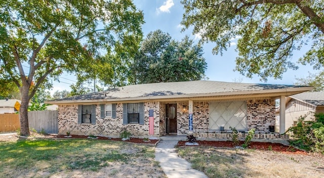 ranch-style home featuring covered porch