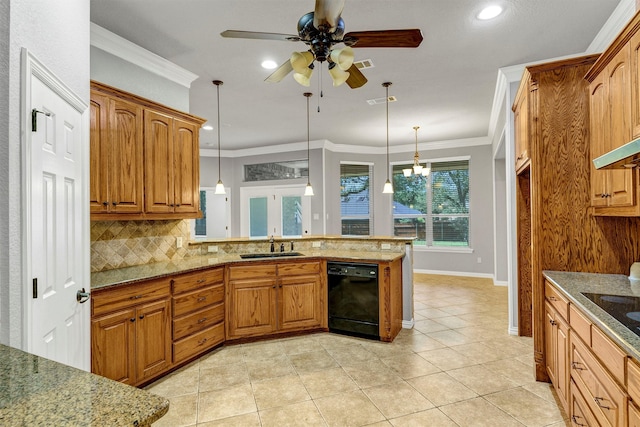 kitchen with black appliances, kitchen peninsula, crown molding, and decorative light fixtures