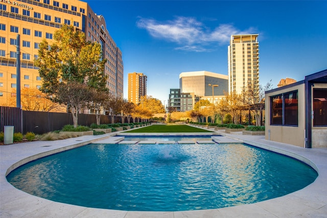 view of swimming pool