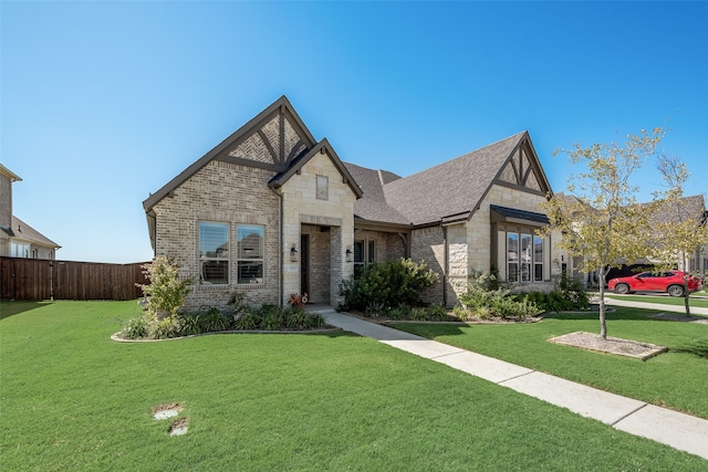 view of front of property with a front yard