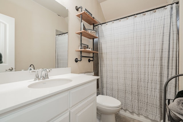 bathroom with a shower with shower curtain, vaulted ceiling, vanity, and toilet