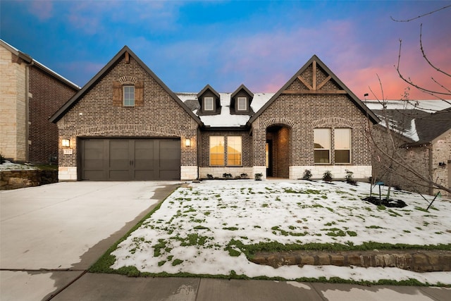 view of front of property featuring a garage