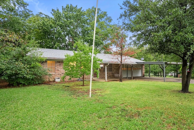 view of yard with a carport