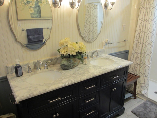 401 Craig St, Hillsboro, TX 76645 - full bath with a shower with curtain, a sink, and double vanity