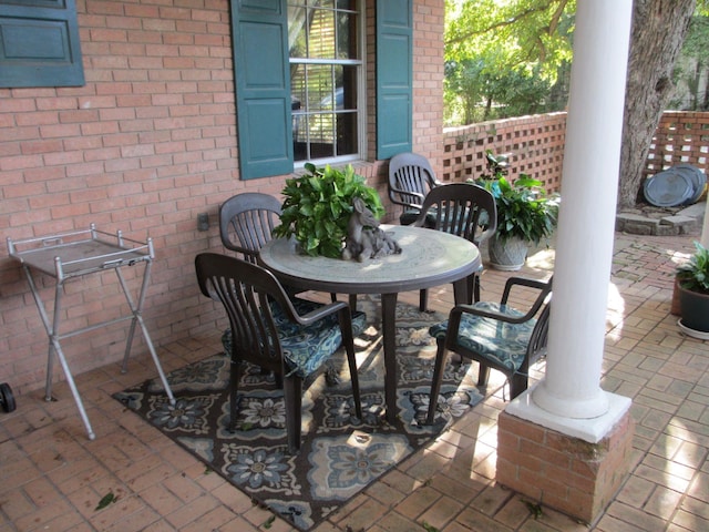 401 Craig St, Hillsboro, TX 76645 - view of patio / terrace
