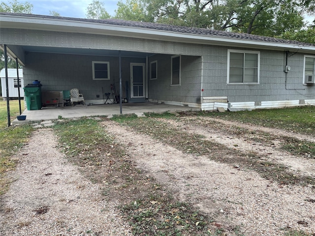 view of front of property