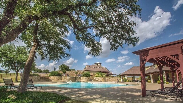 6725 Castle Royle Dr, Cleburne, TX 76033