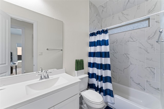 full bath featuring toilet, shower / bathtub combination with curtain, and vanity