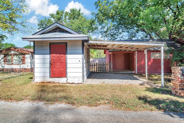 view of outdoor structure featuring a carport