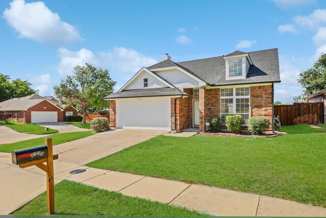 view of front of property with a front yard