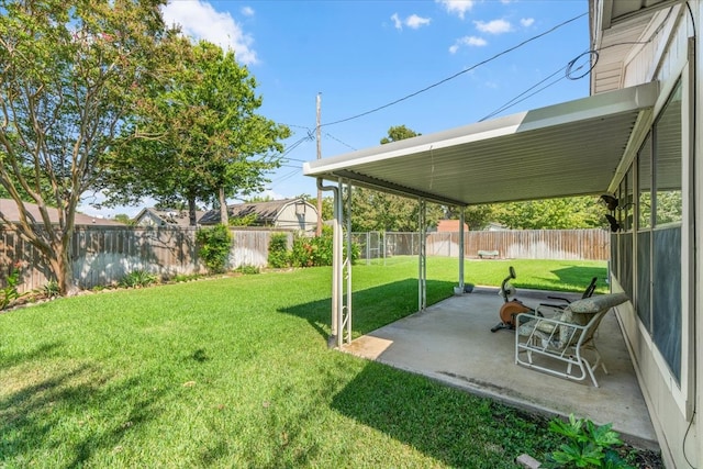 view of yard featuring a patio