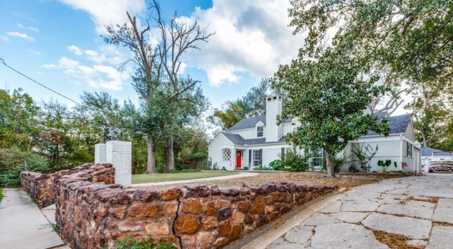 view of front of home