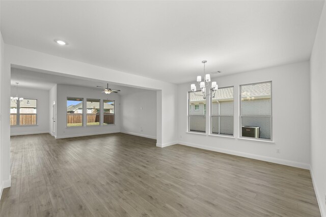 dining room with crown molding and light hardwood / wood-style floors