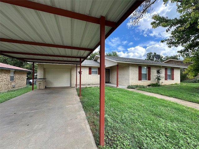 view of front of home featuring a garage, a front lawn, and a carport