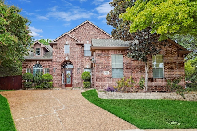 view of front property