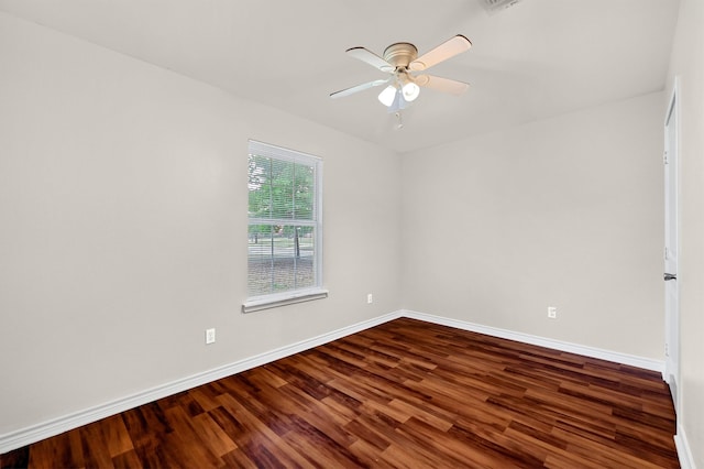 unfurnished room with wood-type flooring and ceiling fan