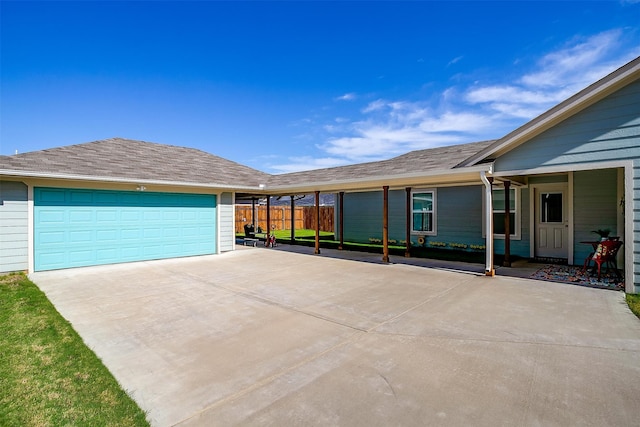 view of front facade featuring a garage