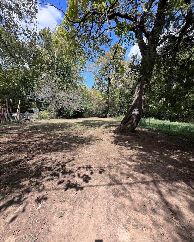 1264 W Cherry St, Paris TX, 75460 land for sale