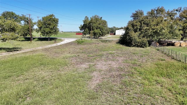 Listing photo 3 for 2904 E Bankhead Hwy, Weatherford TX 76087