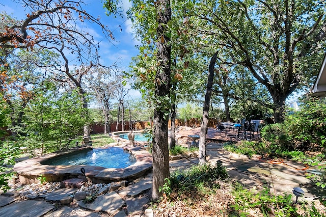 view of swimming pool