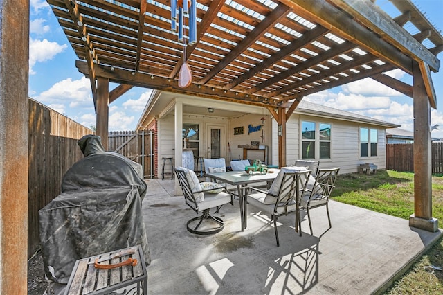 view of patio featuring a pergola