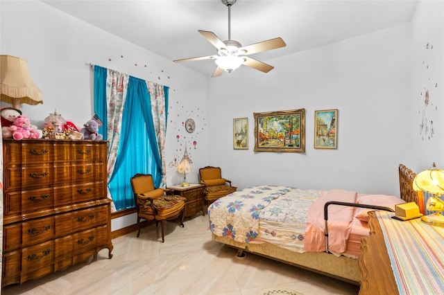 bedroom featuring ceiling fan