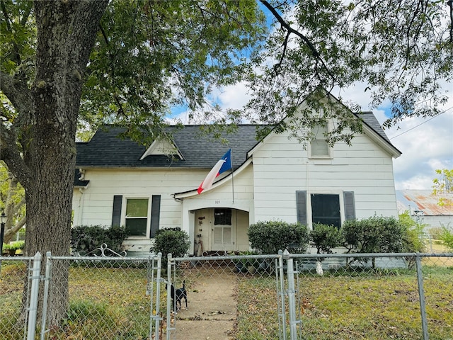 view of front facade