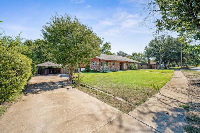 view of front of house with a front lawn