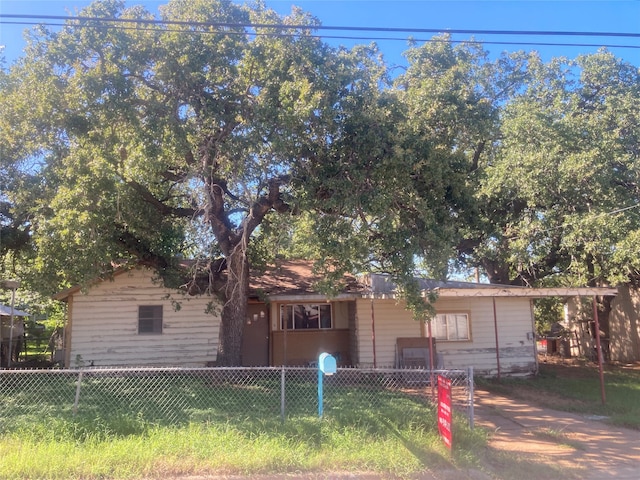 view of front of home