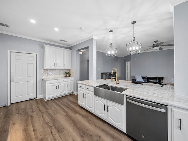 kitchen featuring sink, stainless steel dishwasher, dark wood-type flooring, white cabinetry, and ceiling fan with notable chandelier