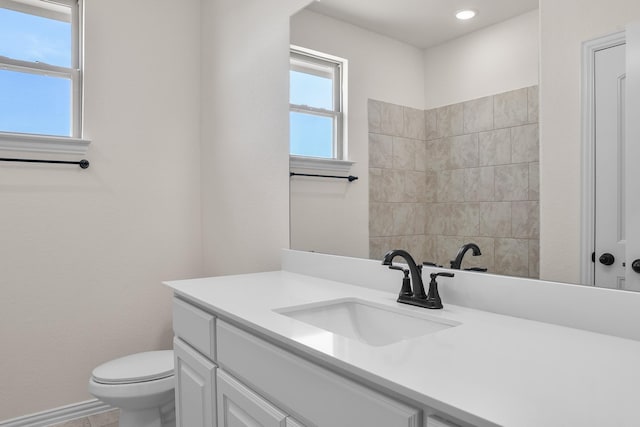 10 Louis Rd, Sherman, TX 75090 - full bath with toilet, baseboards, and vanity