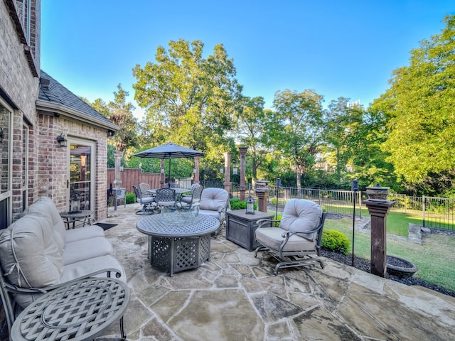 view of patio / terrace featuring outdoor lounge area