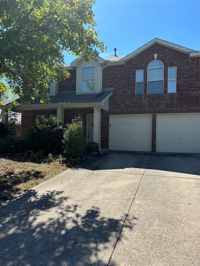 view of front facade with a garage